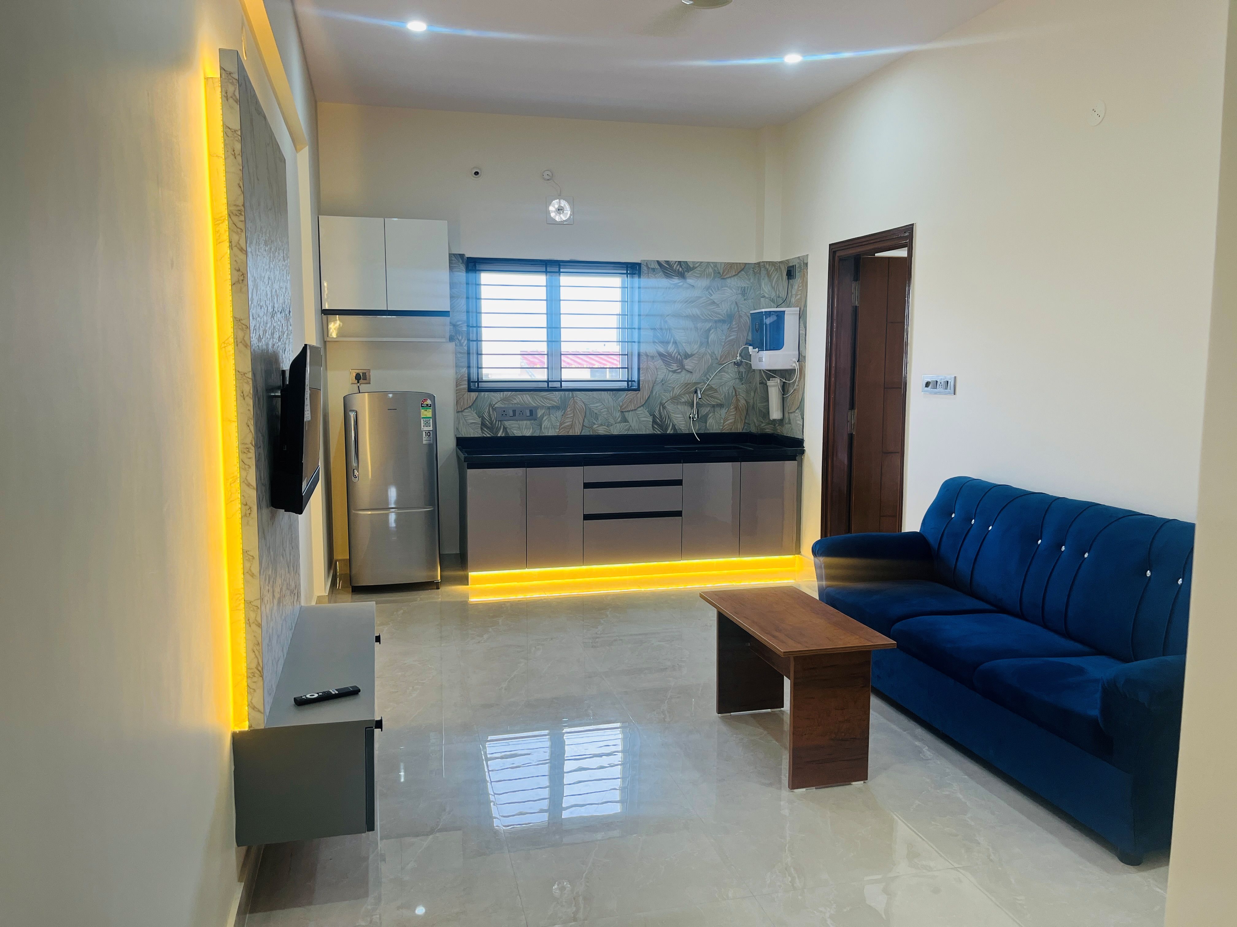 One-Room Kitchen (1 RK)